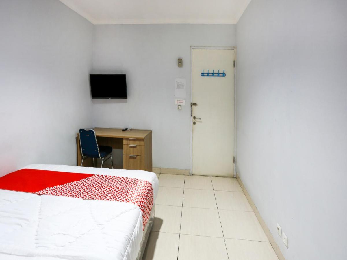 Oyo 4008 E Paviliun Karawaci Hotel