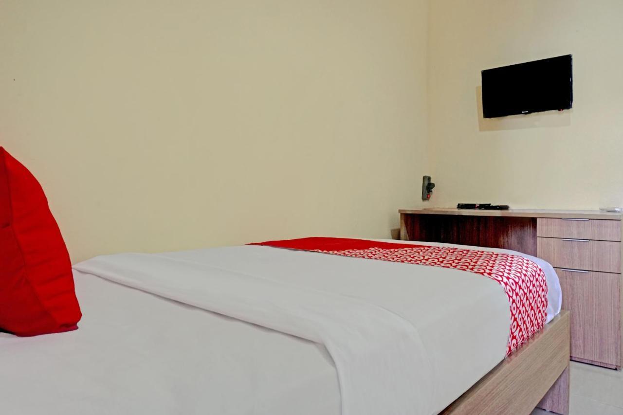 Oyo 4008 E Paviliun Karawaci 2*